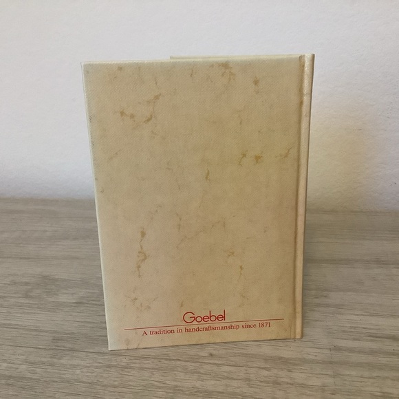 Vtg. 1986 Goebel Collector's Club M.J. Hummel My Memory Book Plus Bonus Letter - Picture 2 of 16